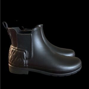 Size 9 - Hunter Women's Boots Refined Chelsea Vertical Quilt Buckle Rubber